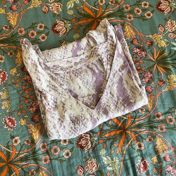 Maurice’s Snak Skin Blouse - Picture 4 of 5